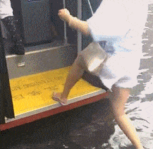 
搞笑GIF段子：论辅助角色的重要性“BJL平台集团”(图11)